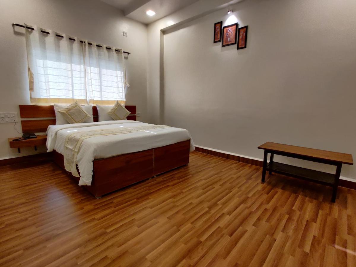 Hotel Surya Grande Kudal  Εξωτερικό φωτογραφία