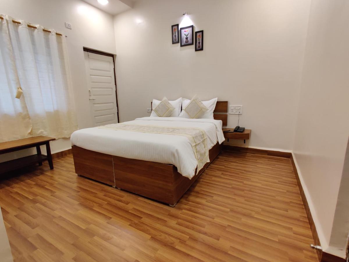 Hotel Surya Grande Kudal  Εξωτερικό φωτογραφία